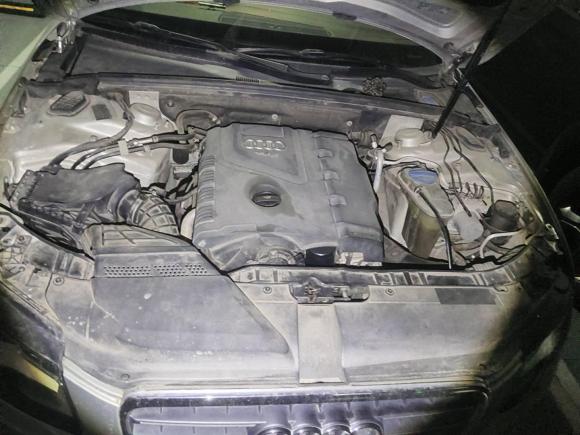 [青岛·鲁U] 二手奥迪奥迪A4L2012款 2.0 TFSI 自动技术型