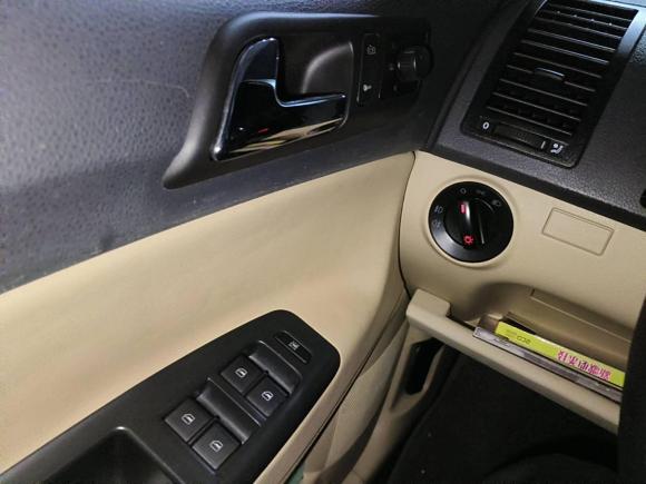 [上海·沪A] 二手大众Polo2007款 1.6L Cross Polo AT