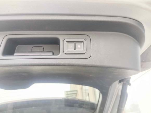 [上海·沪C] 二手比亚迪宋PLUS2020款 1.5T 自动旗舰型