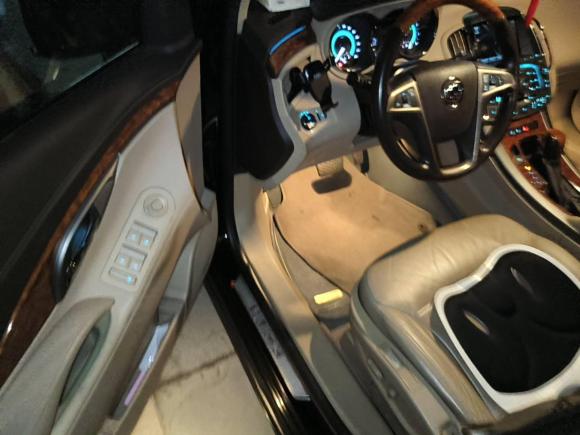 [南京·苏A] 二手别克君越2011款 2.4L SIDI豪华版