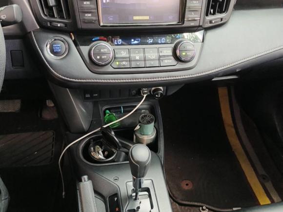 [成都·川A] 二手丰田RAV4荣放2016款 2.0L CVT两驱风尚版 国V