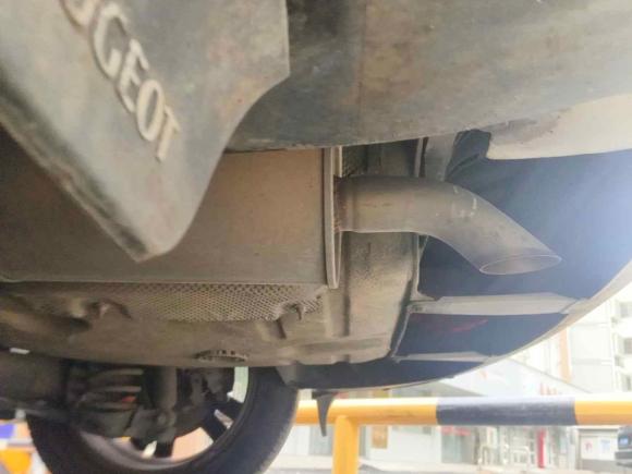 [嘉兴·浙F] 二手标致标致30082013款 2.0L 手动潮流版