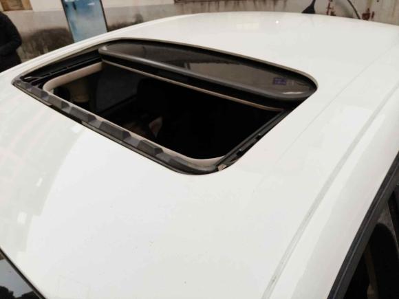 [南京·苏A] 二手福特福睿斯2015款 1.5L 自动时尚型