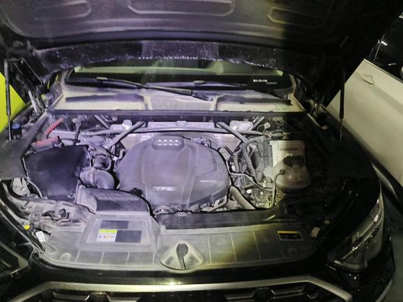 [杭州·浙A] 二手奥迪奥迪Q5L2021款 40 TFSI 时尚动感型