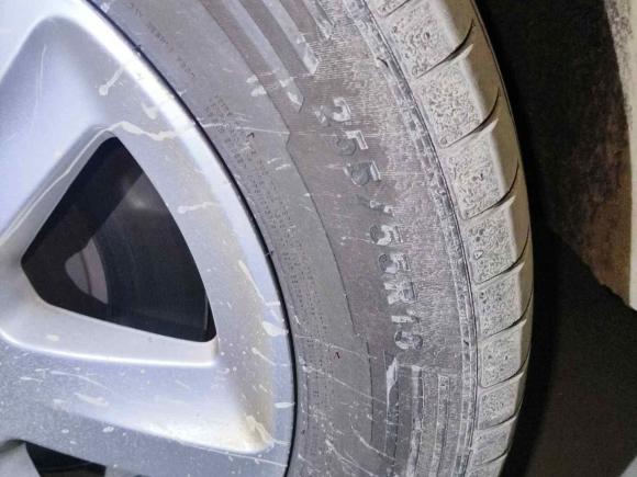 [济南·鲁A] 二手奥迪奥迪Q72011款 3.0 TFSI 进取型(200kW)