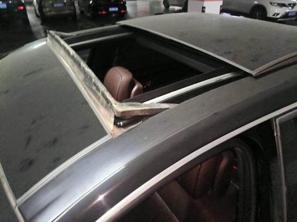 [无锡·苏B] 二手奔驰奔驰E级2015款 E 320 L 豪华型 4MATIC