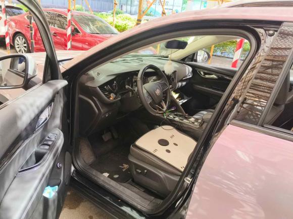 [上海·苏U] 二手别克昂科威Plus2022款 昂科威Plus 652T 五座四驱豪华型