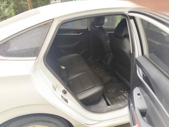 [成都·川A] 二手长安逸动2020款 PLUS 1.6L GDI 手动精英型