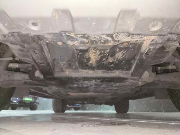 [广州·粤A] 二手路虎发现2016款 3.0 SC 曜黑典藏版 SE