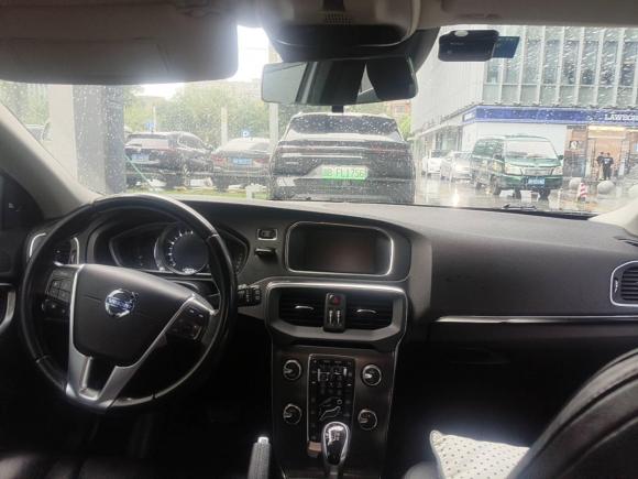 [宁波·浙B] 二手沃尔沃沃尔沃V402015款 1.6T 智雅版