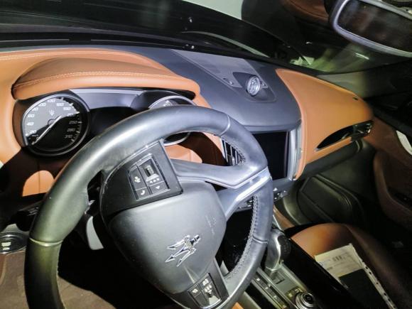 [广州·粤A] 二手玛莎拉蒂Levante2018款 3.0T 经典版