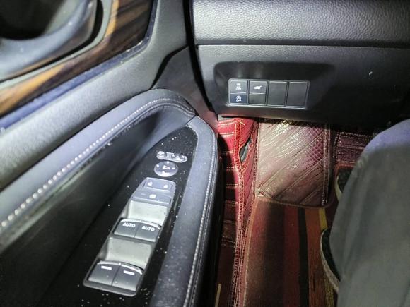 [广州·粤A] 二手本田冠道2017款 370TURBO 两驱豪华版