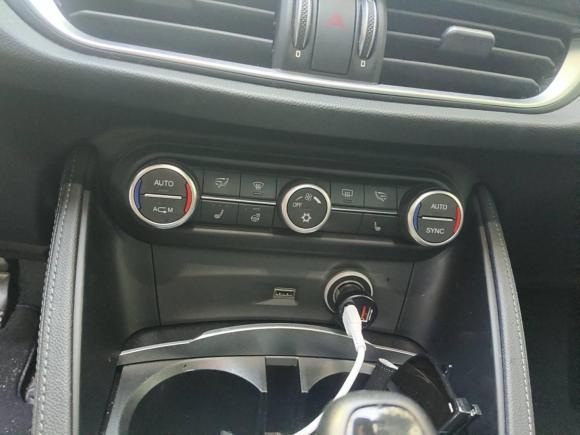 [宁波·浙B] 二手阿尔法·罗密欧Stelvio斯坦维2017款 2.0T 200HP 精英版