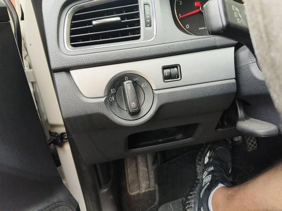 [上海·苏B] 二手大众朗行2013款 1.6L 自动舒适型