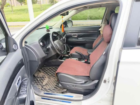 [西安·陕A] 二手三菱欧蓝德2018款 2.0L 两驱荣耀版 5座