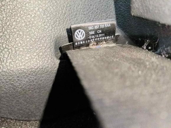 [无锡·苏B] 二手大众帕萨特2011款 1.8TSI 自动尊荣版