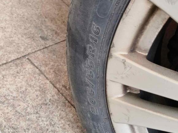 [无锡·苏B] 二手奔驰奔驰C级2011款 C 200 CGI 优雅型