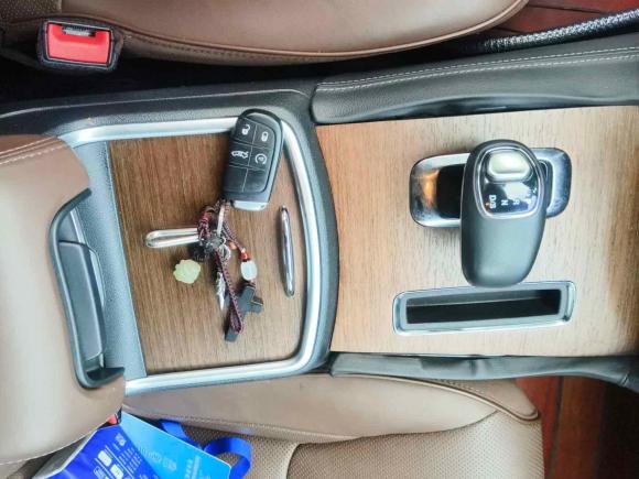 [嘉兴·浙F] 二手克莱斯勒克莱斯勒300C2014款 3.0L 卓越版