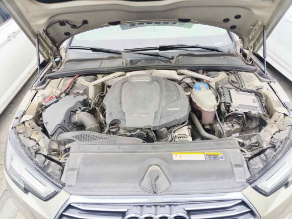 [南通·苏F] 二手奥迪奥迪A4L2017款 Plus 40 TFSI 进取型