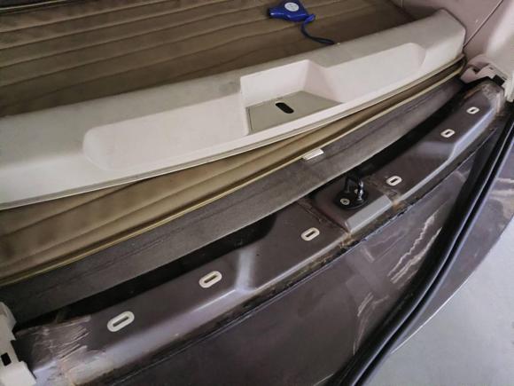 [广州·粤A] 二手别克别克GL82015款 2.4L 豪华商务尊享版