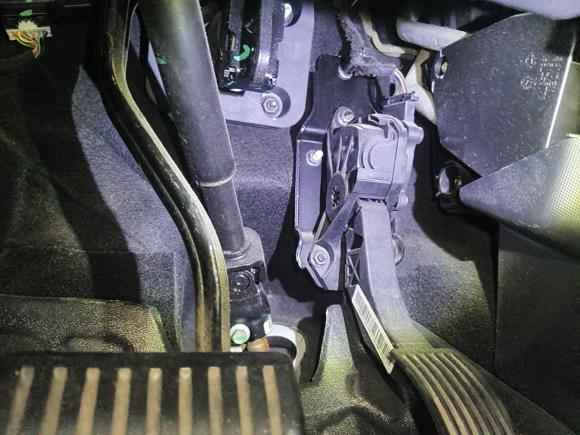 [深圳·粤B] 二手吉利几何吉利几何A2021款 Pro 臻享高能续航版 600KM A600立方版