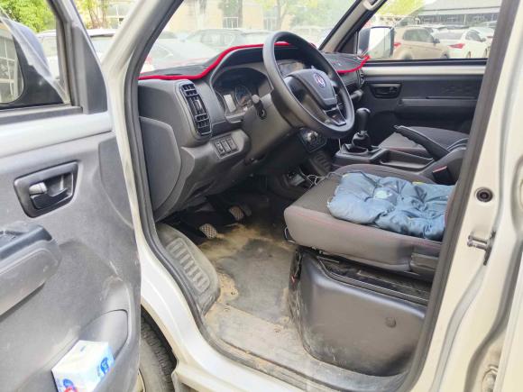 [武汉·鄂W] 二手东风小康东风小康D722023款 1.6L LV0 SFG16C