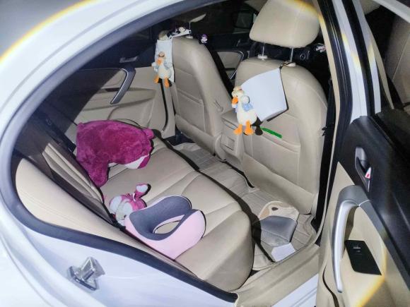 [合肥·皖A] 二手吉利汽车帝豪2017款 三厢百万款 1.5L 手动时尚型