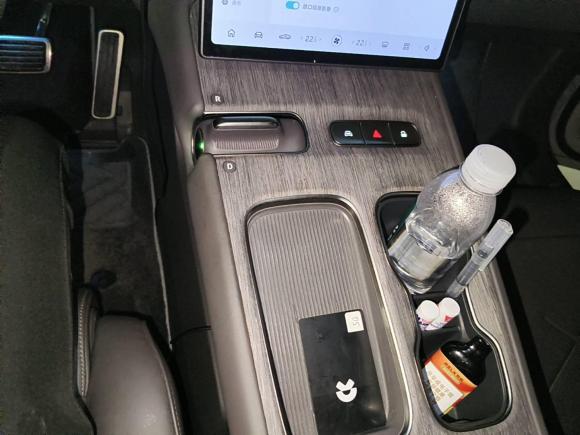 [深圳·粤B] 二手蔚来蔚来ET72022款 100kWh 首发版