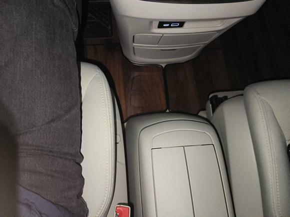 [温州·浙C] 二手别克别克GL82023款 陆上公务舱 舒适型