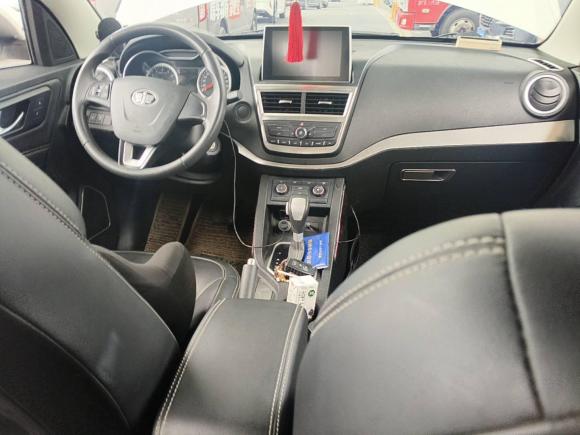 [南京·苏A] 二手奔腾奔腾X402017款 1.6L 自动豪华型