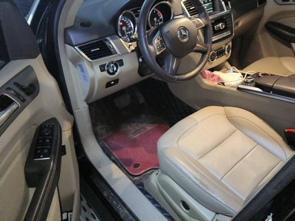 [济南·鲁A] 二手奔驰奔驰M级2015款 ML 320 4MATIC