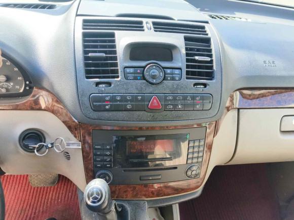 [上海·沪L] 二手奔驰唯雅诺2010款 2.5L 尊贵版