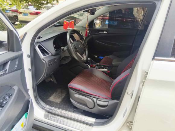 [无锡·苏B] 二手现代途胜2015款 1.6T 双离合两驱智能型