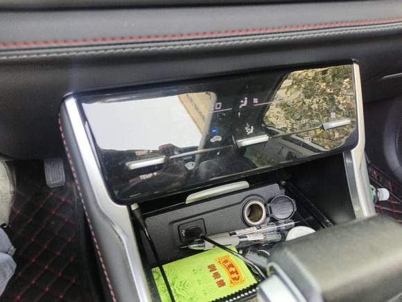 [广州·粤E] 二手长安长安CS752021款 荣耀百万版 280T DCT尊贵型