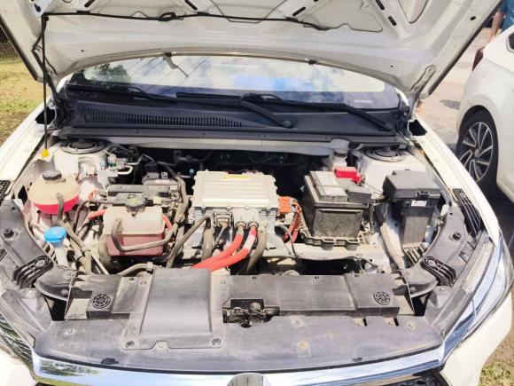 [上海·沪A] 二手比亚迪比亚迪e32020款 400出行版