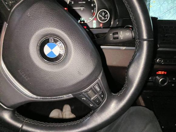 [上海·沪D] 二手宝马宝马5系2014款 525Li 豪华设计套装