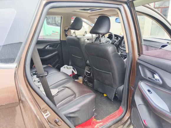 [上海·沪C] 二手宝骏宝骏5602016款 1.8L iAMT豪华型