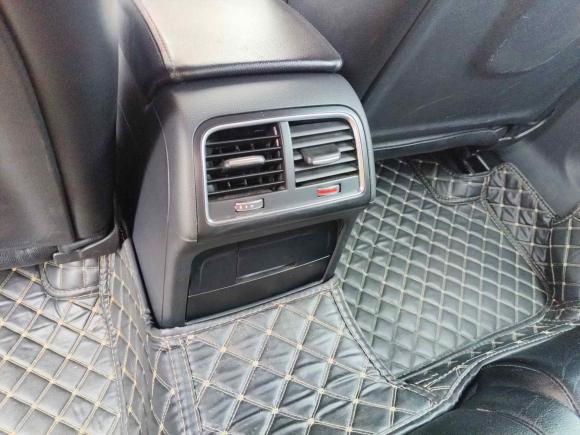 [深圳·赣D] 二手奥迪奥迪A4L2015款 35 TFSI 自动标准型