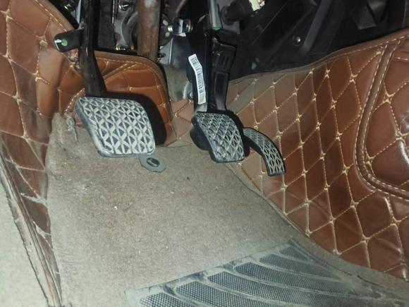 [嘉兴·皖L] 二手一汽森雅R72016款 1.6L 手动智能型