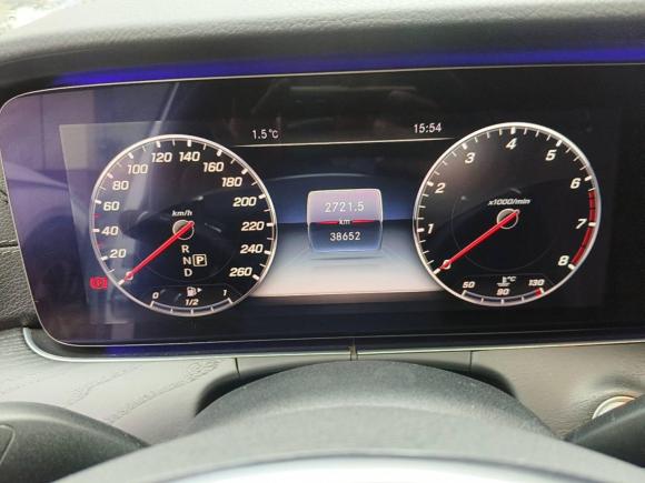 [西安·陕A] 二手奔驰奔驰E级2018款 改款 E 300 L 运动时尚型