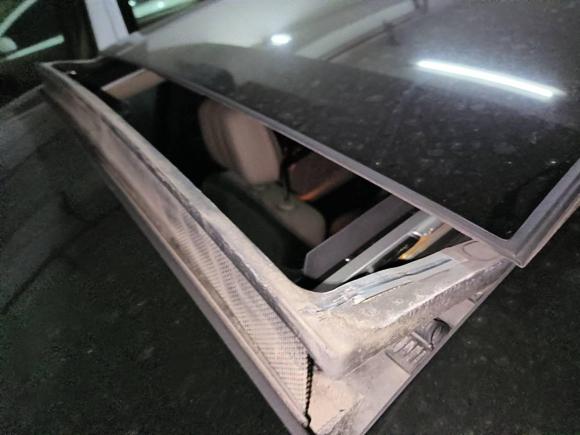 [南京·苏A] 二手奔驰奔驰E级2013款 E 260 L CGI时尚型