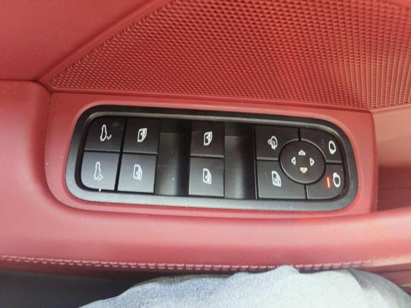 [苏州·苏U] 二手保时捷Panamera2023款 改款 Panamera 2.9T 铂金版