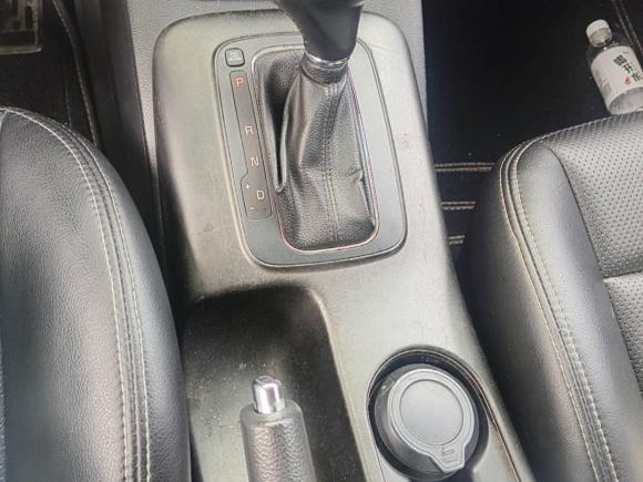 [武汉·鄂A] 二手起亚起亚K32013款 1.6L 自动GLS