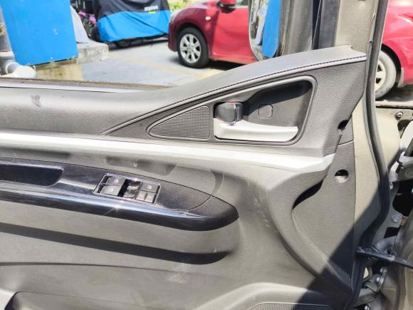 [上海·沪L] 二手东风风行菱智2023款 M5L 1.6L 基本型 7座