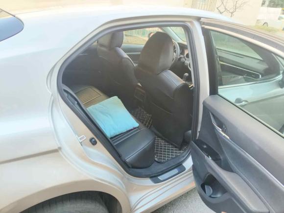 [上海·沪F] 二手丰田凯美瑞2019款 改款 2.0G 豪华版