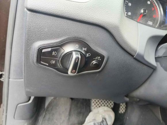 [成都·川A] 二手奥迪奥迪Q52015款 40 TFSI 进取型