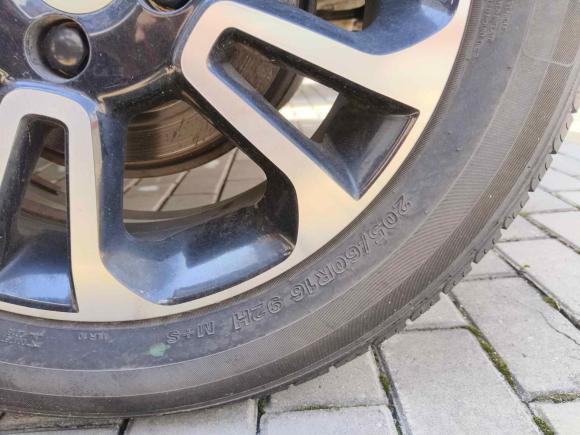 [无锡·苏B] 二手吉利汽车远景X32017款 1.5L 自动尊贵型