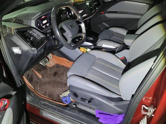 [上海·沪A] 二手奥迪奥迪Q4 e-tron2022款 50 e-tron quattro 创境版