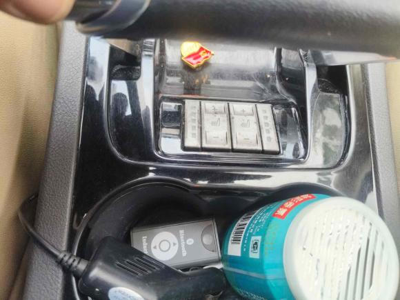 [青岛·鲁B] 二手福特麦柯斯2008款 2.3L 7座豪华型