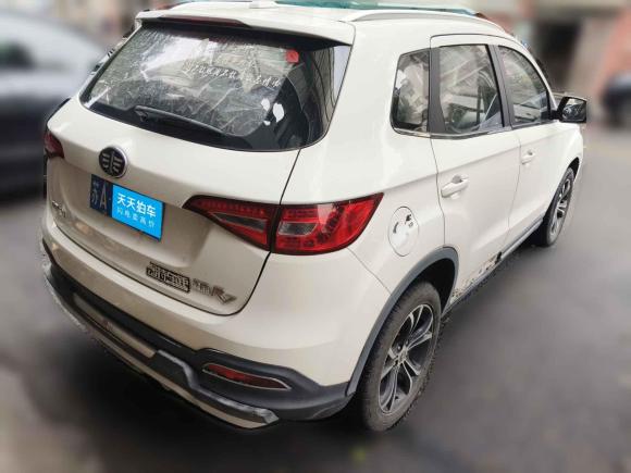 [南京·苏A] 二手一汽森雅R72017款 改款 1.6L 自动豪华型